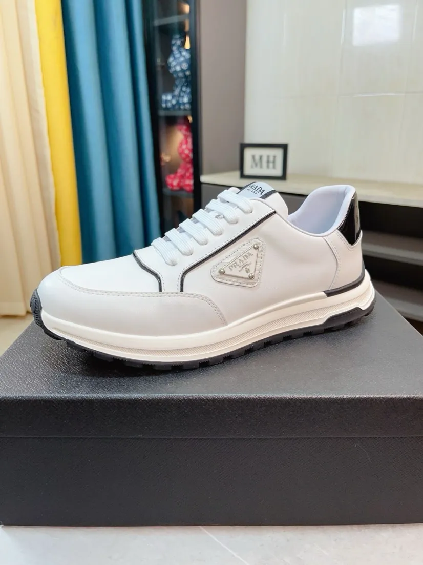 Men's shoes 💰420🌹🌹High-quality new Prada counters are launched simultaneously. The new men's shoes and 😘fabrics are selected from imported mesh and glue-spraying technology. Imported cowhide lining. 👍🏿High-end☄️Open-molded non-slip rubber outsole, exquisite lines, simple and elegant, comfortable and high-end for leisure travel. Code number: 38 to 44